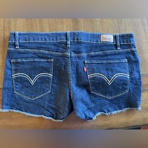 Levi’s shorts